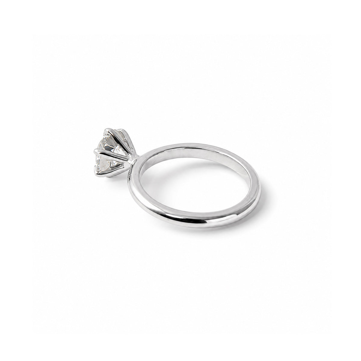 The Round Solitaire