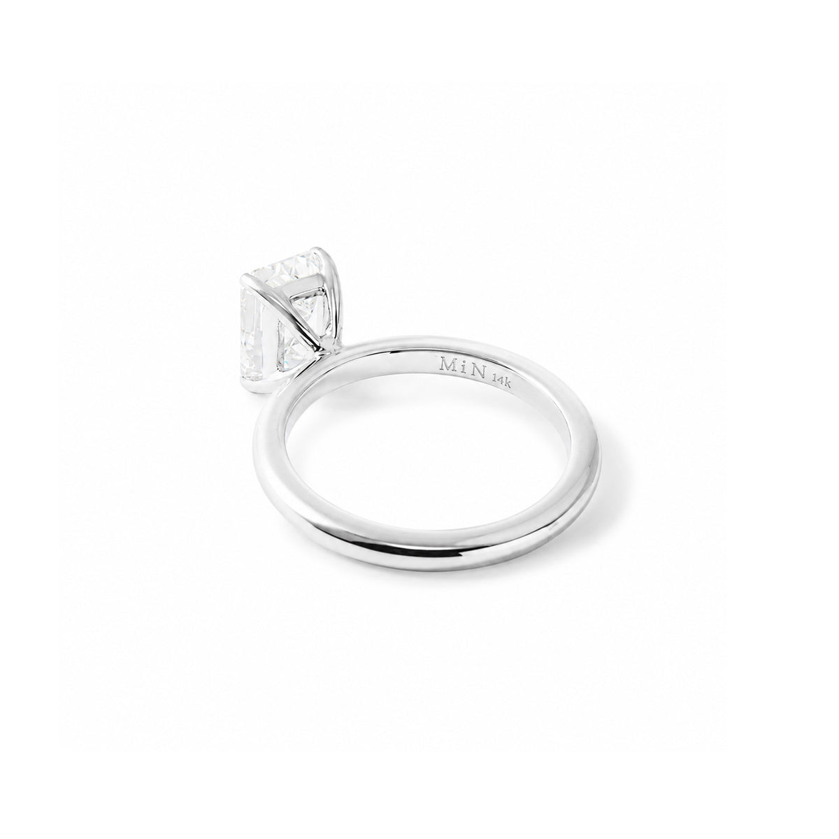 The Emerald Solitaire White