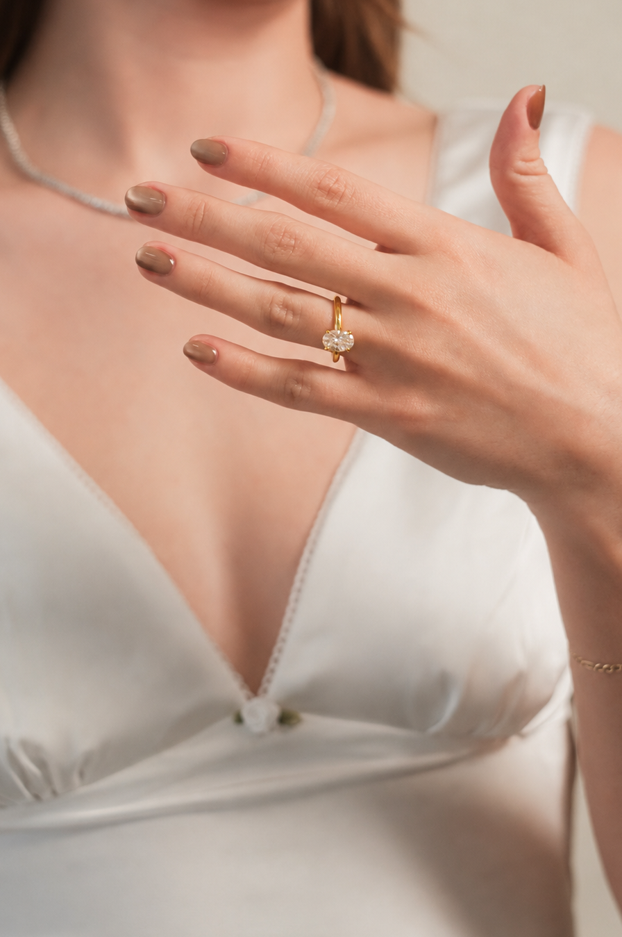 The Oval Solitaire Yellow